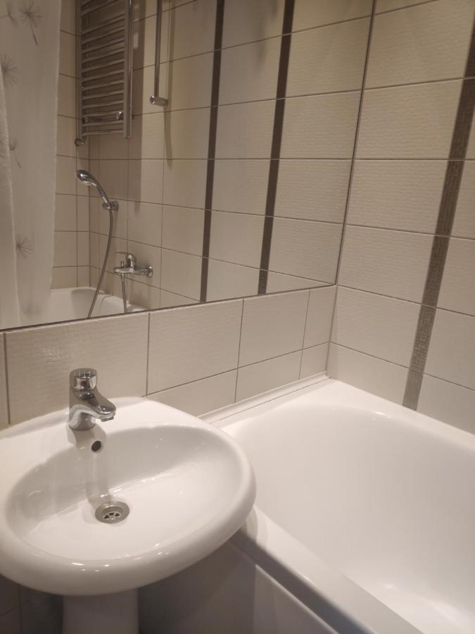 Majaka Apartment Tallinn Buitenkant foto